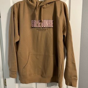 Crime Junkie sweatshirt, 1x, with life rules listed on the back.